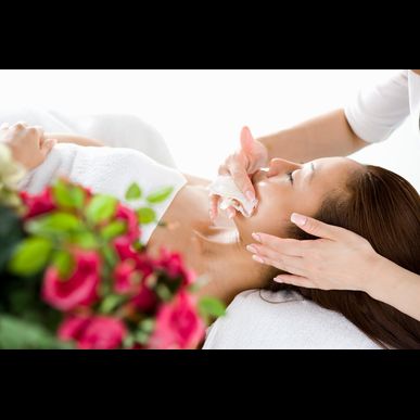 伊勢のBeauty Wandはフェイシャルでたるみの改善を促します